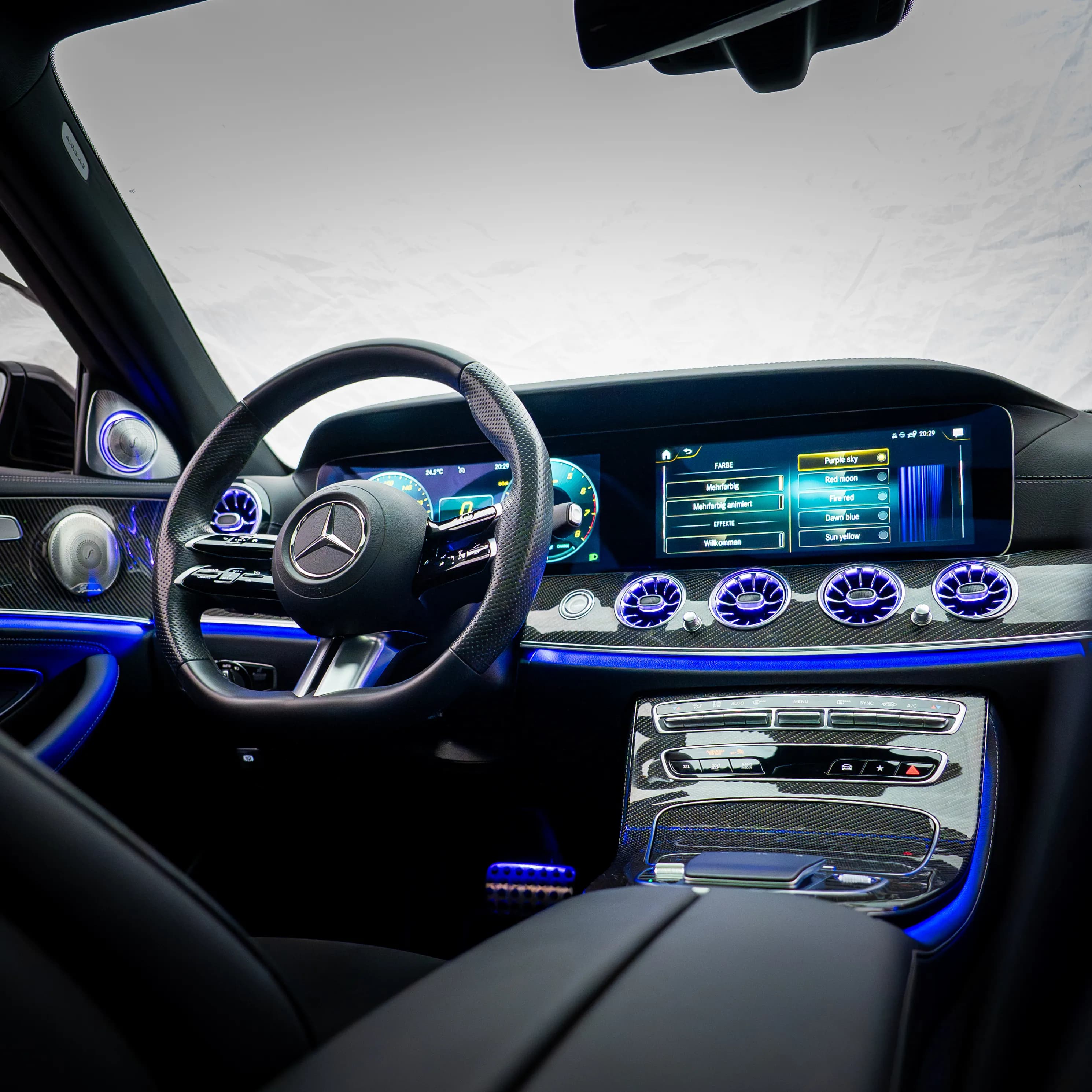 Ambientebeleuchtung Nachrüstung - Innenraum mit stimmiger Lichtlinie