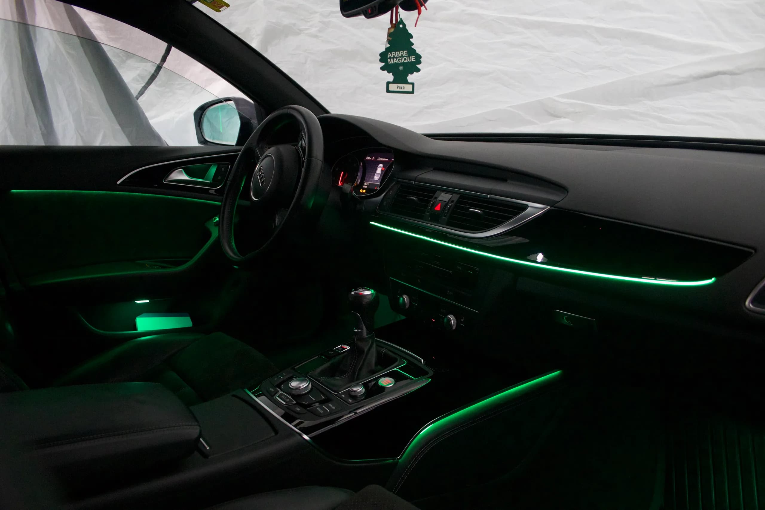 Hybrid-LED Glasfaser Ambientebeleuchtung Audi A7 C7 Detailaufnahme
