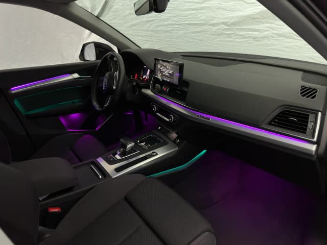 Detailansicht Türbeleuchtung Audi Q5 FY Ambientelicht