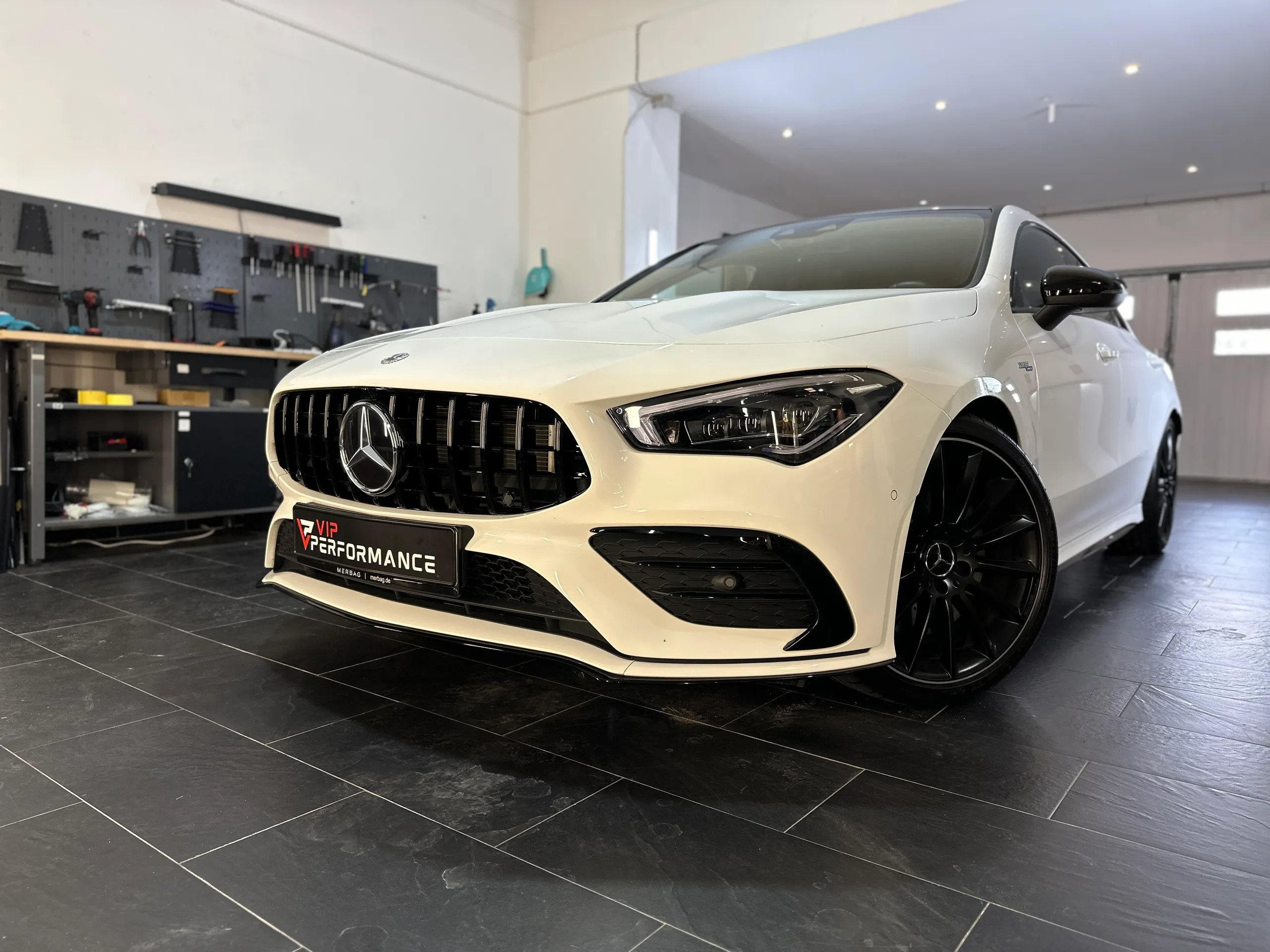 Panamericana Grill CLA W118 Nahaufnahme Lamellendesign