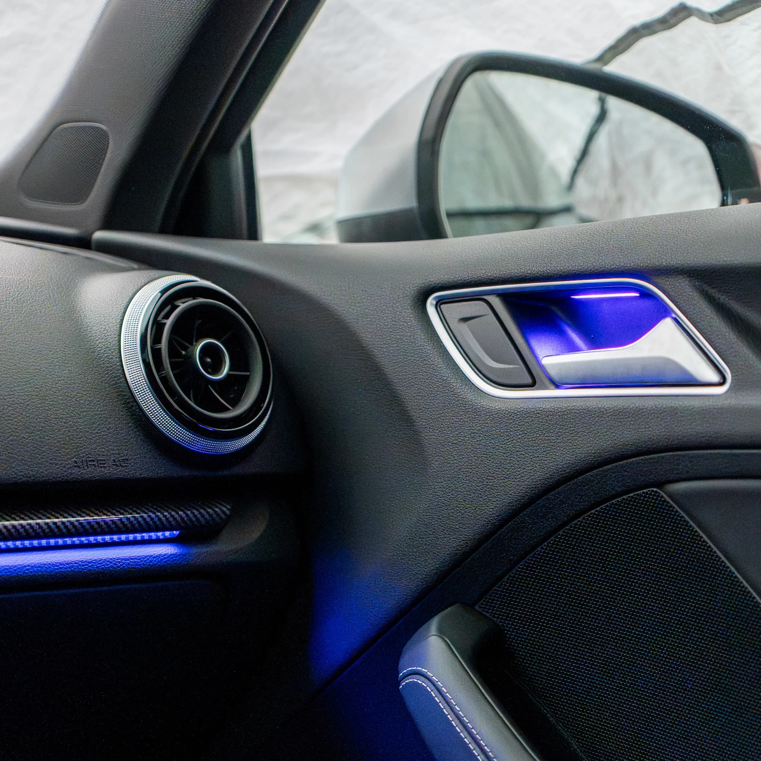 Detail Türverkleidung Audi A3 8V mit LED Ambientelicht