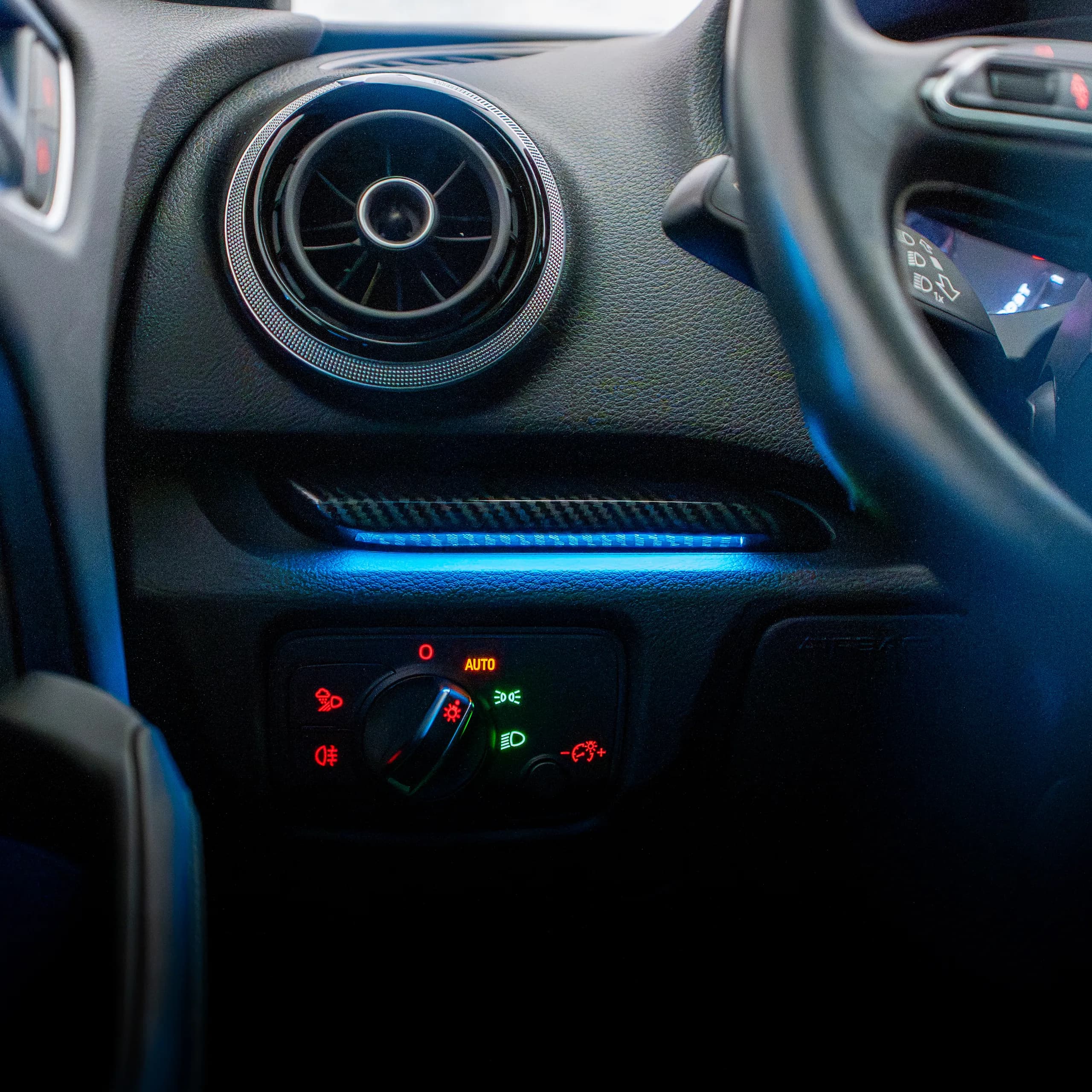 MMI Steuerung der Ambientebeleuchtung im Audi A3 8V Display