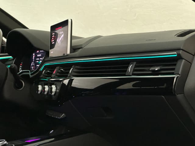 Getränkehalterbeleuchtung Audi A4 B9 LED Detail