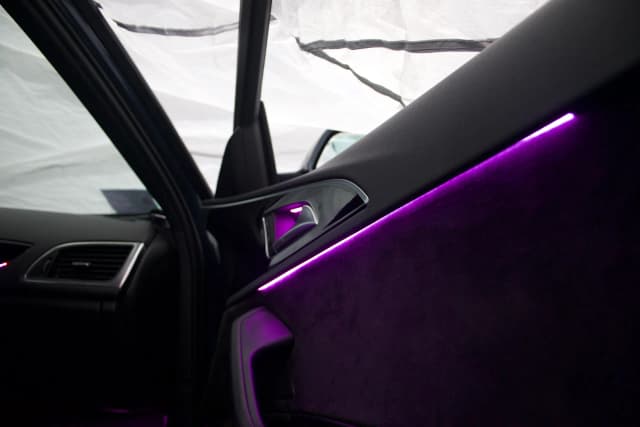 Audi A6 C7 Ambientebeleuchtung Nachrüstung bei Vip Performance