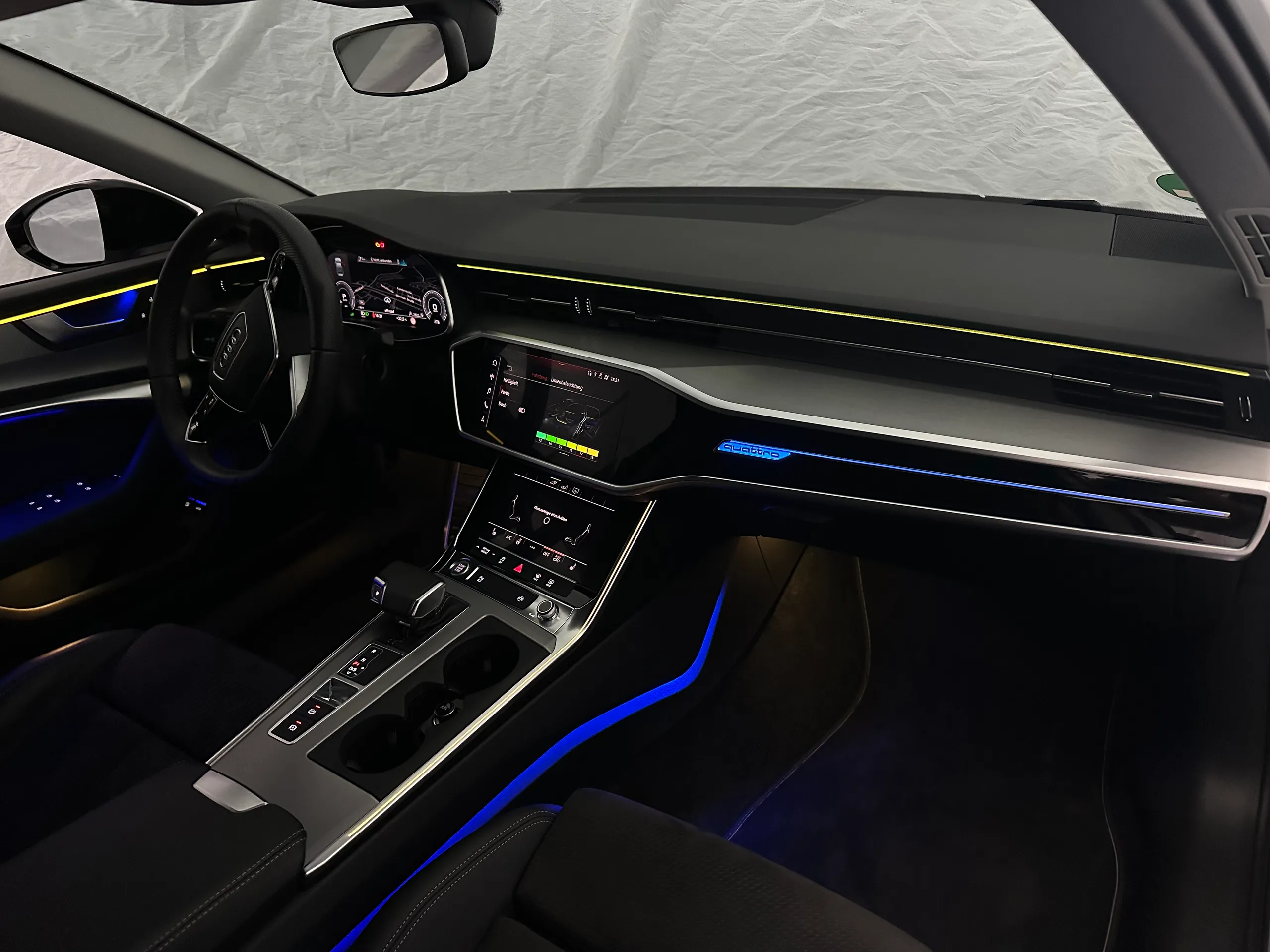 Premium Innenraumlicht Audi A6 C8 im Dunkeln