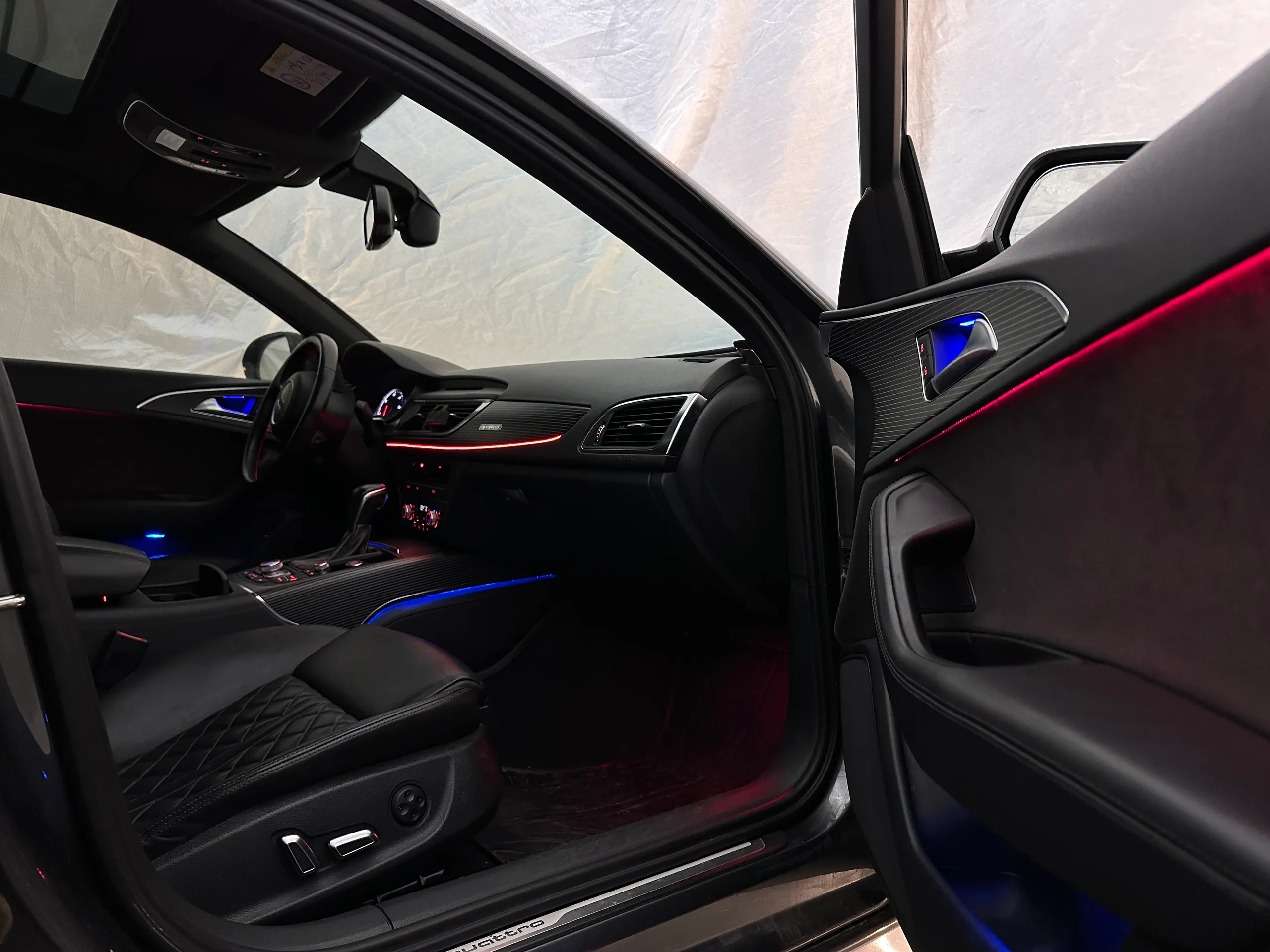 Ambientebeleuchtung Nachrüstung Audi A7 C7 4G Innenraum lila Licht