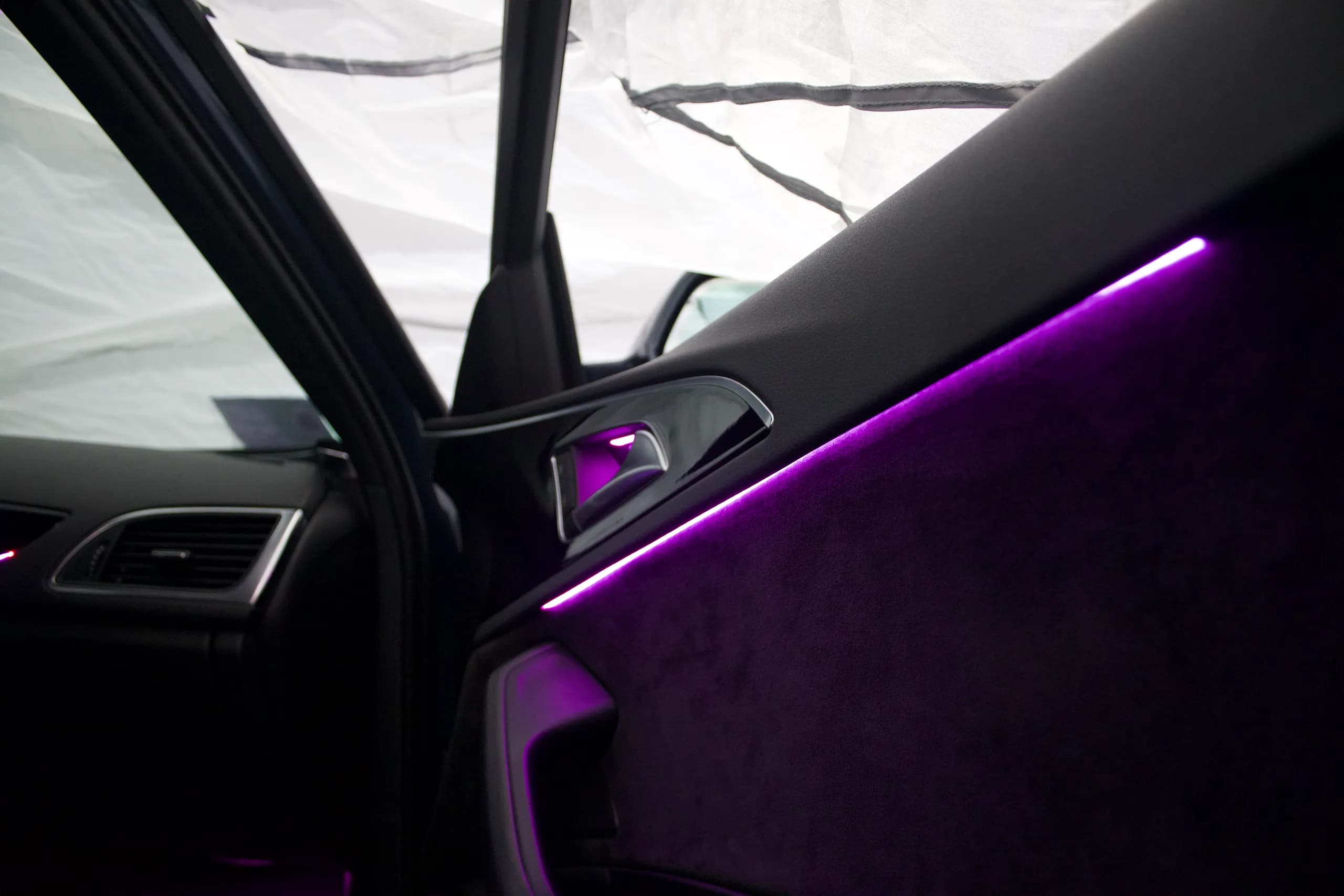 Audi A7 C7 Ambientebeleuchtung vorne und hinten im Fußraum