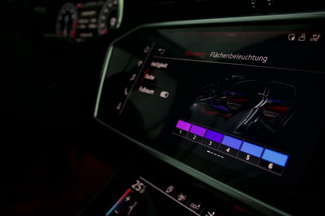 Audi A7 C8 Ambientebeleuchtung Linienlicht und Flächenlicht