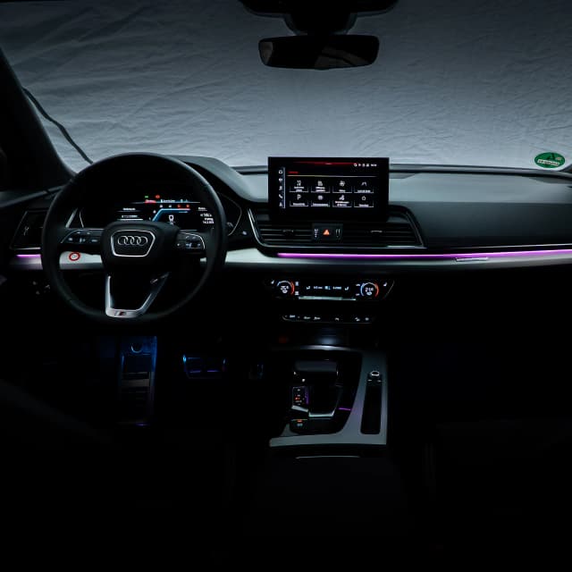 Audi Q5 FY Nachrüstung Ambientebeleuchtung mit 30-Farben Steuerung