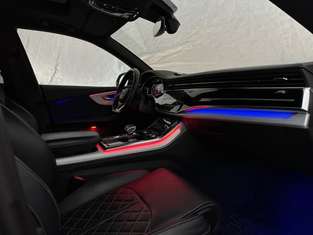 Detail Türgriffbeleuchtung Audi Q8 Ambientelicht Nachrüstung