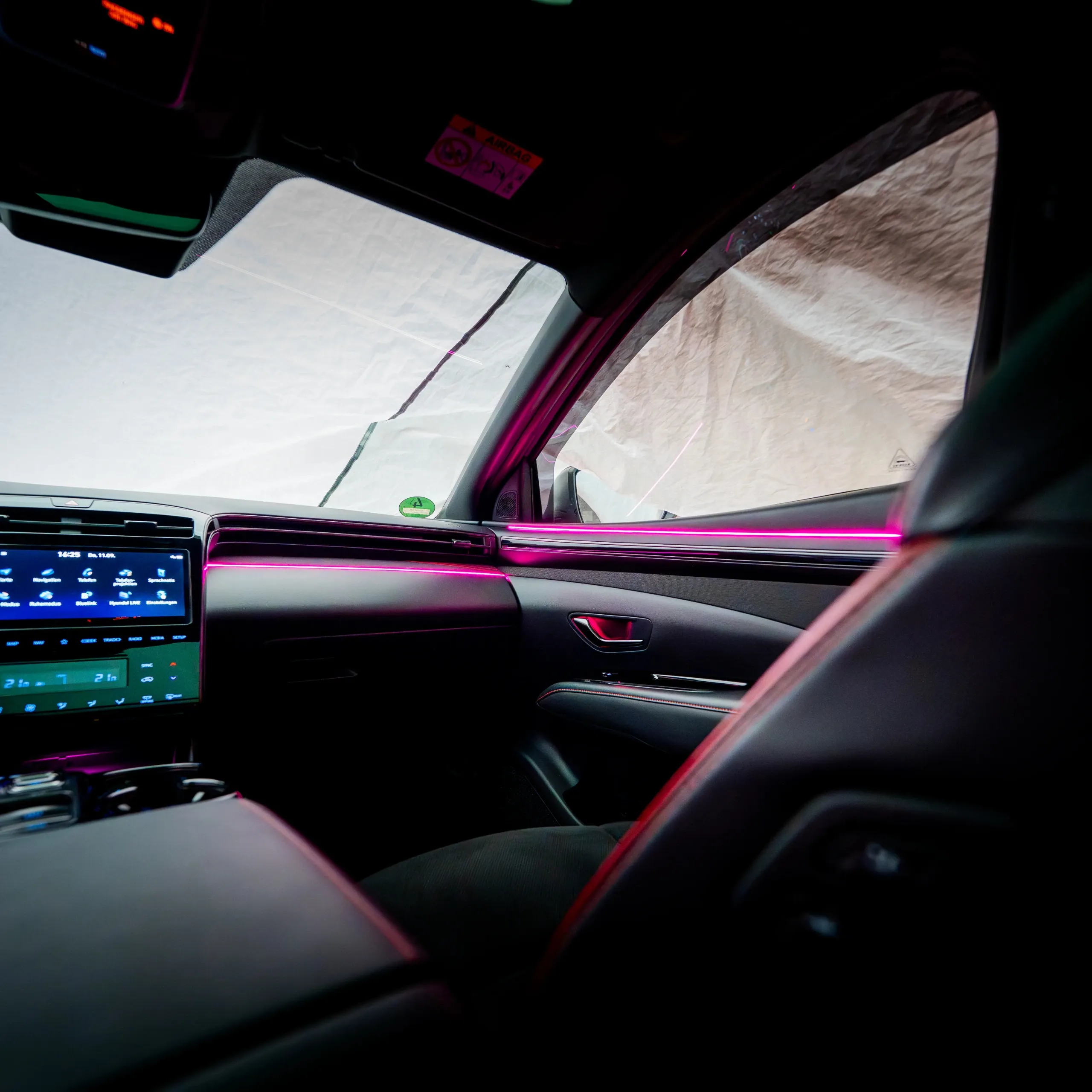 Detailansicht Ambientebeleuchtung Hyundai Tucson Armaturenbrett