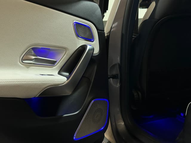 Getränkehalterbeleuchtung Mercedes CLA W118 Innenraum