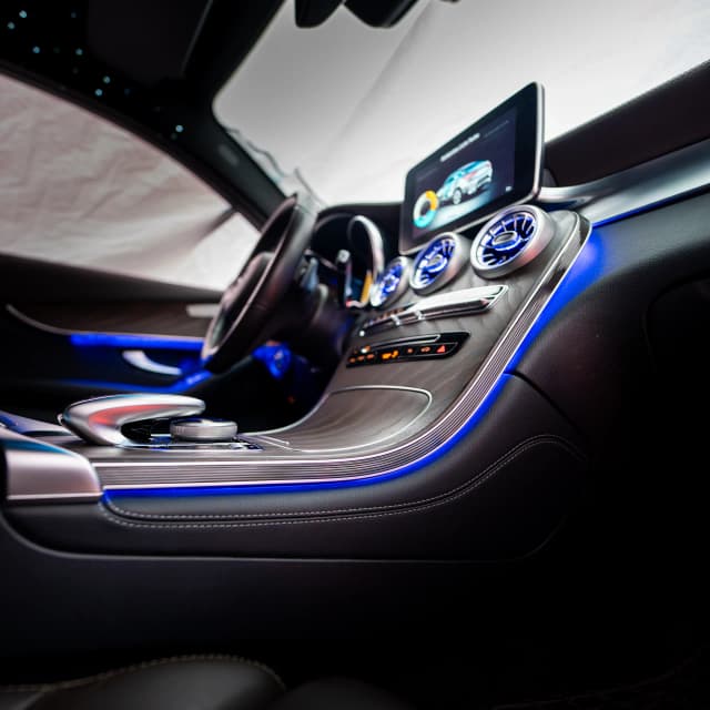 Mercedes GLC X253 Ambientebeleuchtung Gesamtansicht vorne und hinten