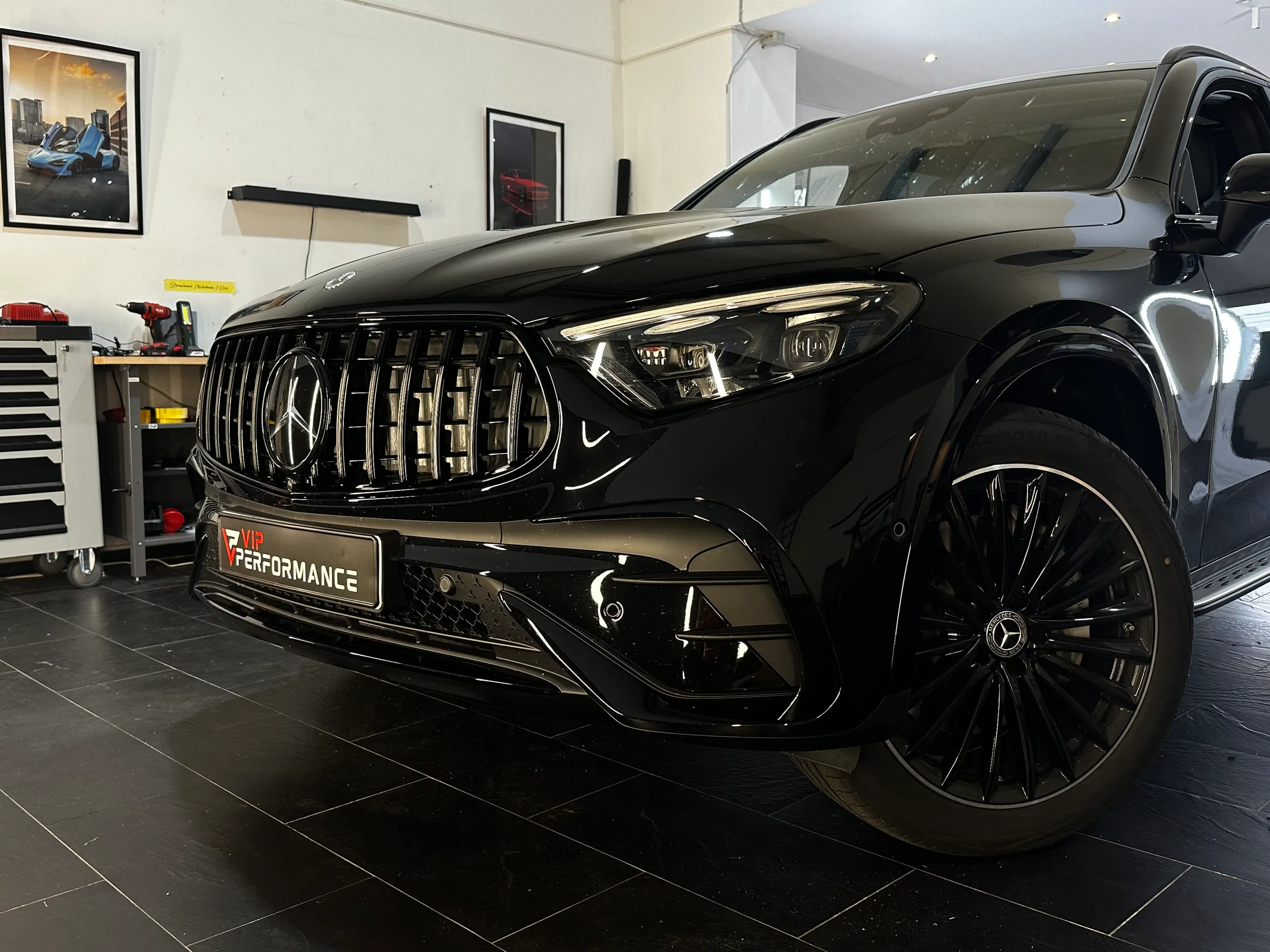 Mercedes GLC X254 Panamericana Grill Frontansicht schwarz