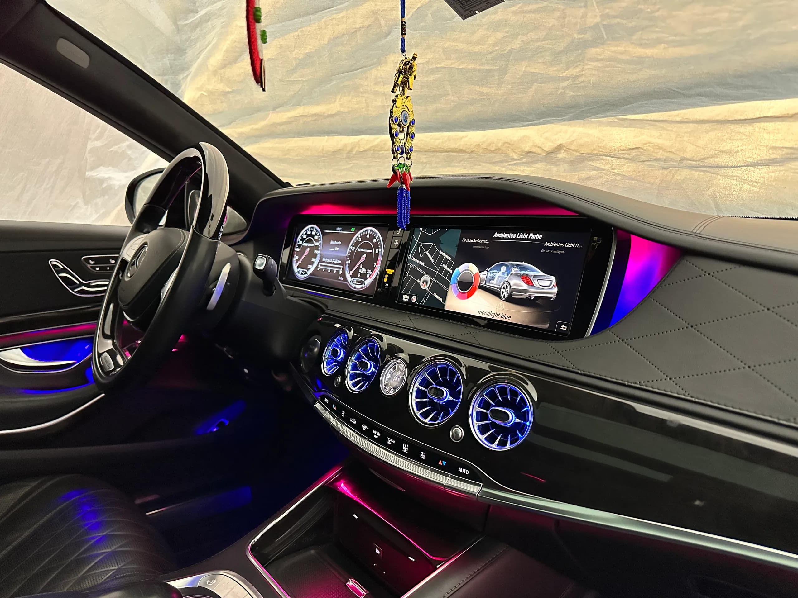 Mercedes S-Klasse W222 Ambientebeleuchtung Weißton für edle Atmosphäre