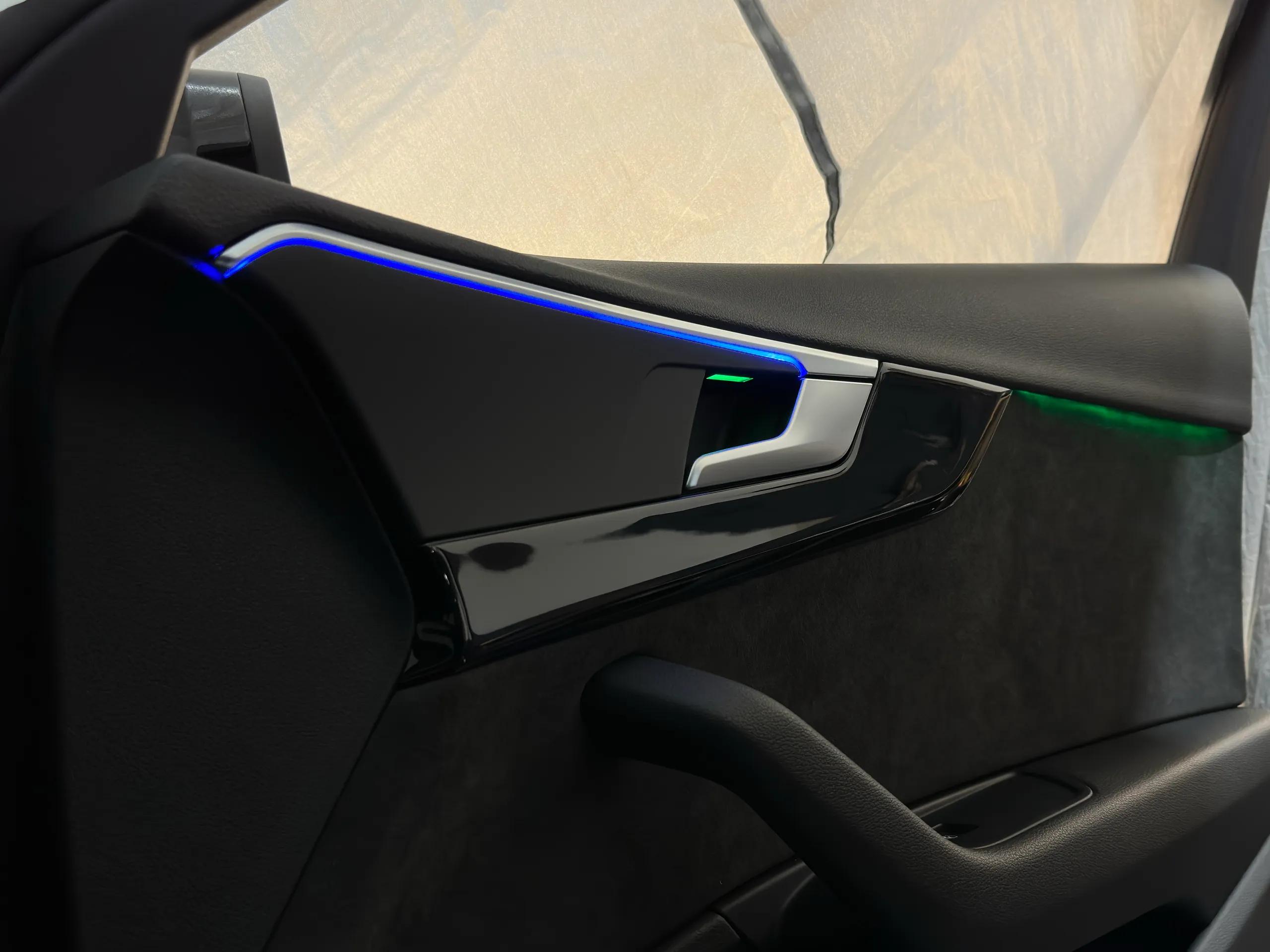 Innenraum Audi A5 B9 Ambientebeleuchtung Tür und Fußraum