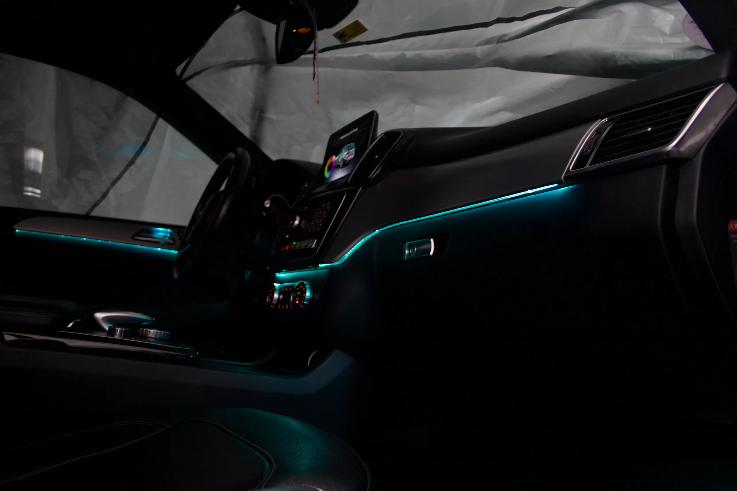 Mercedes GLS X166 Ambientebeleuchtung 12 Farben Ansicht im Innenraum