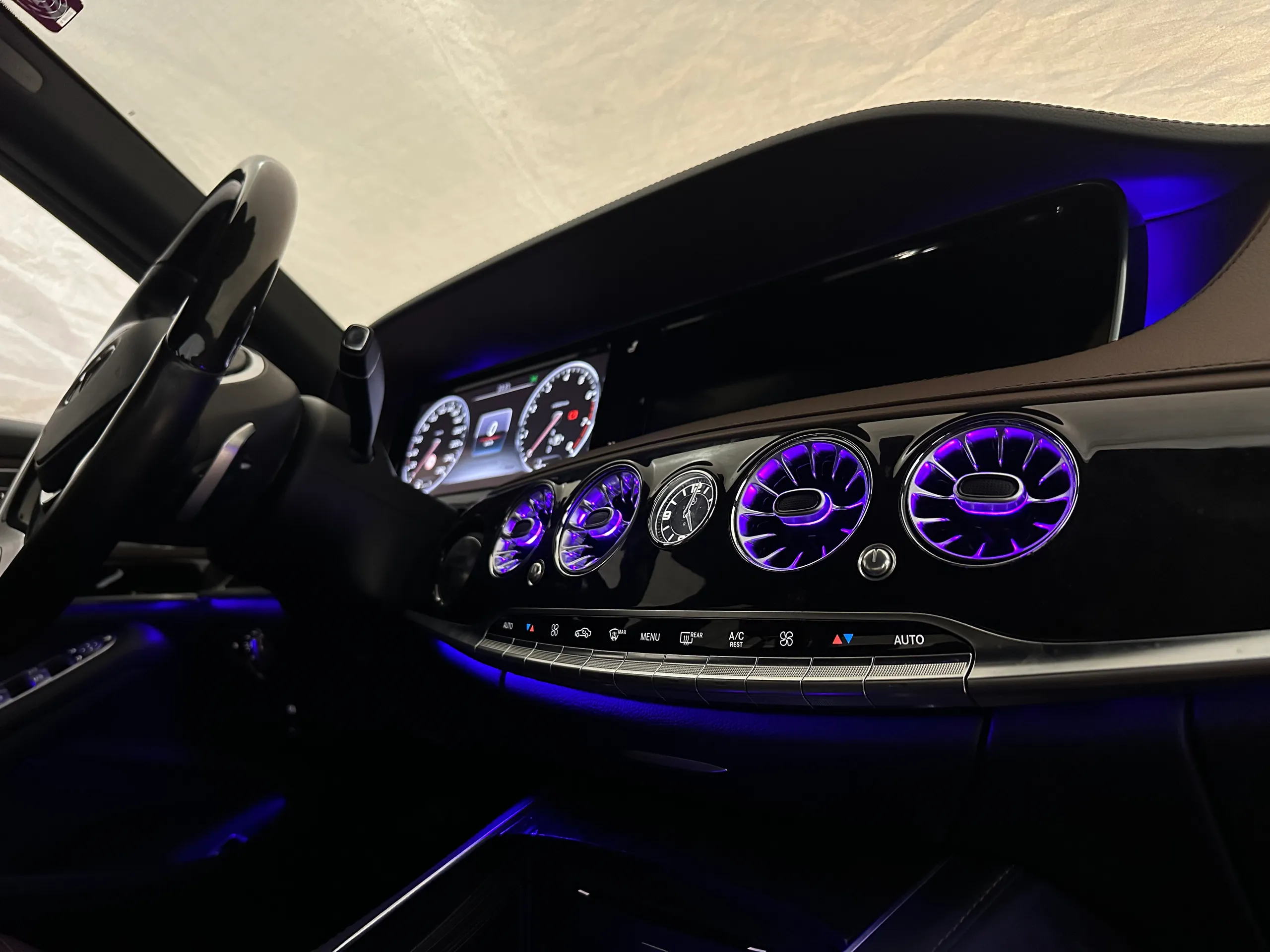 Beleuchtete Lüftungsdüsen Mercedes S-Klasse W222 Ambientelicht Upgrade