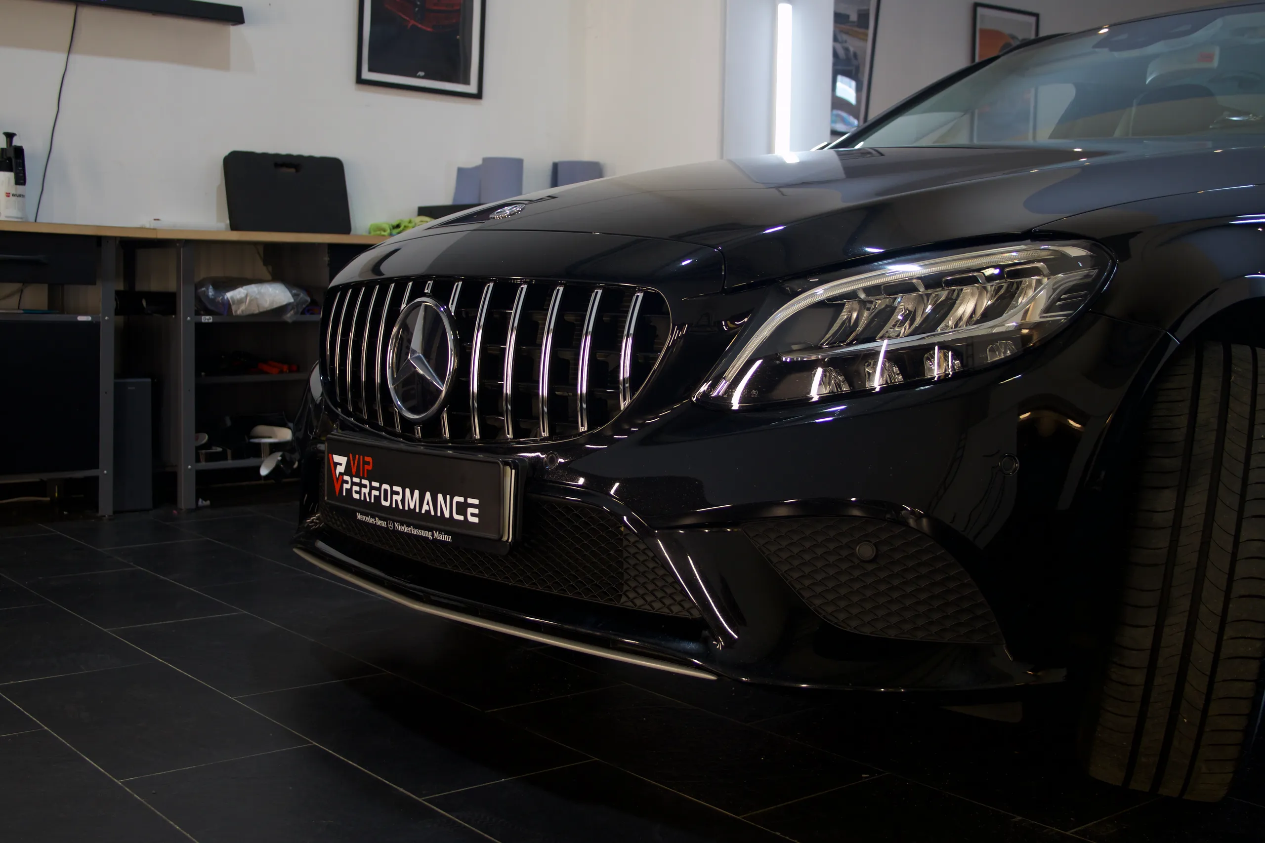 Mercedes C-Klasse W205 Facelift mit Panamericana Grill Chrom-Schwarz Front