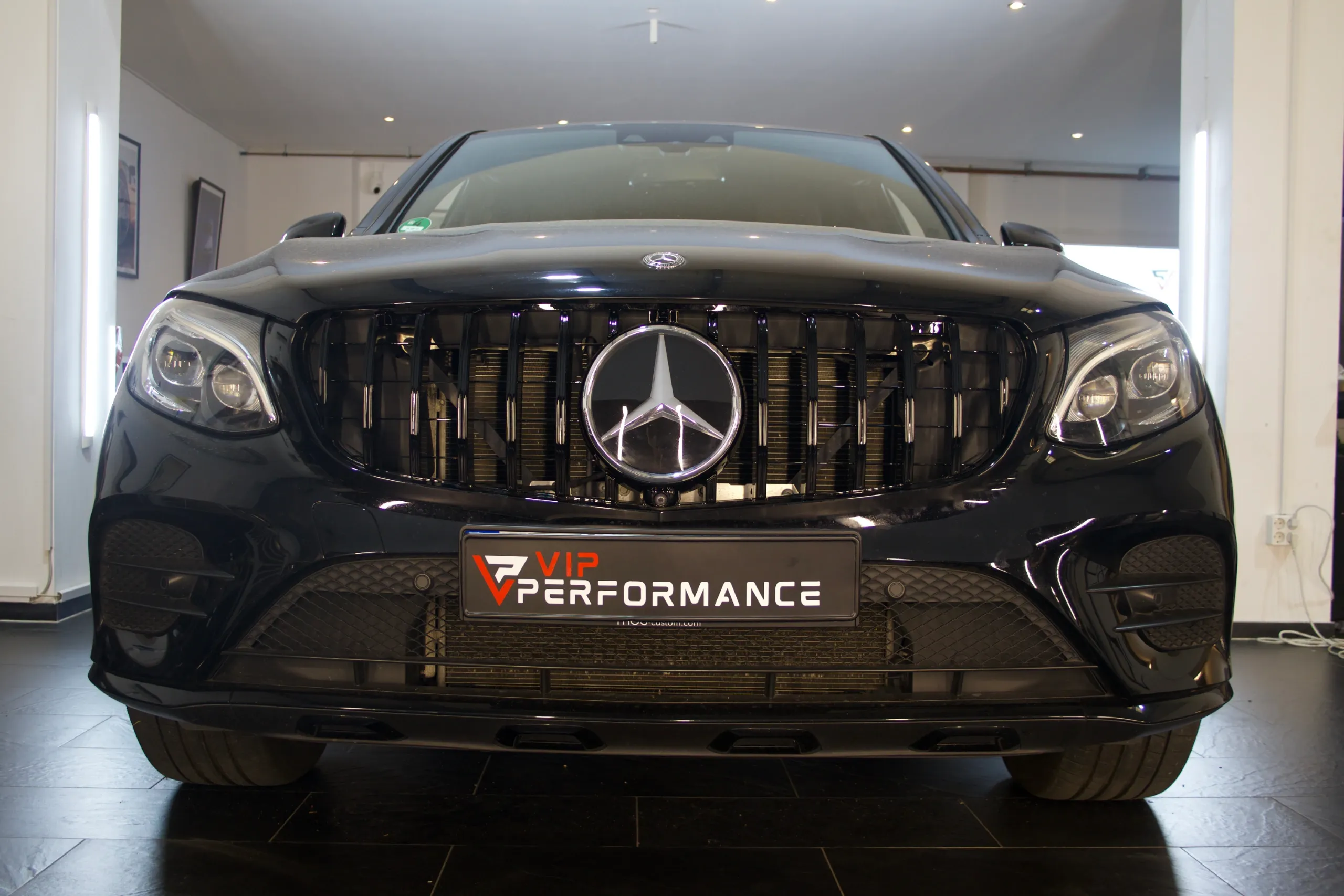 Mercedes GLC X253 Panamericana Grillumbau Frontansicht draußen