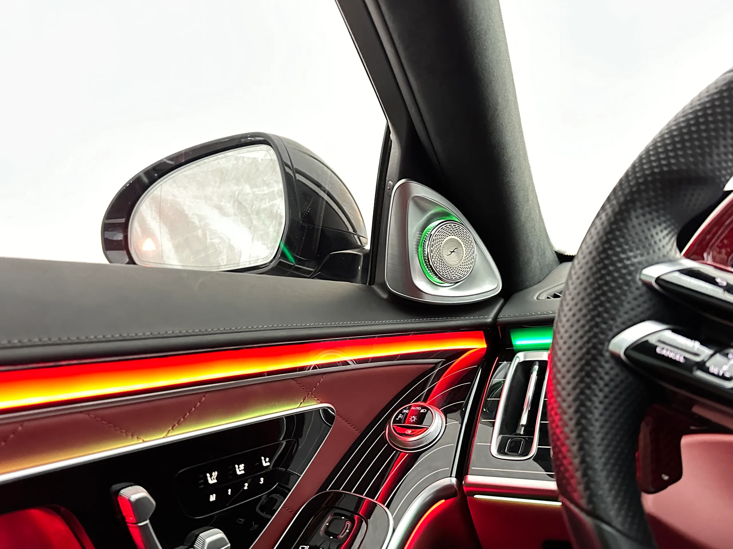 Mercedes S-Klasse W223 aktive Ambientebeleuchtung Innenraum nachts