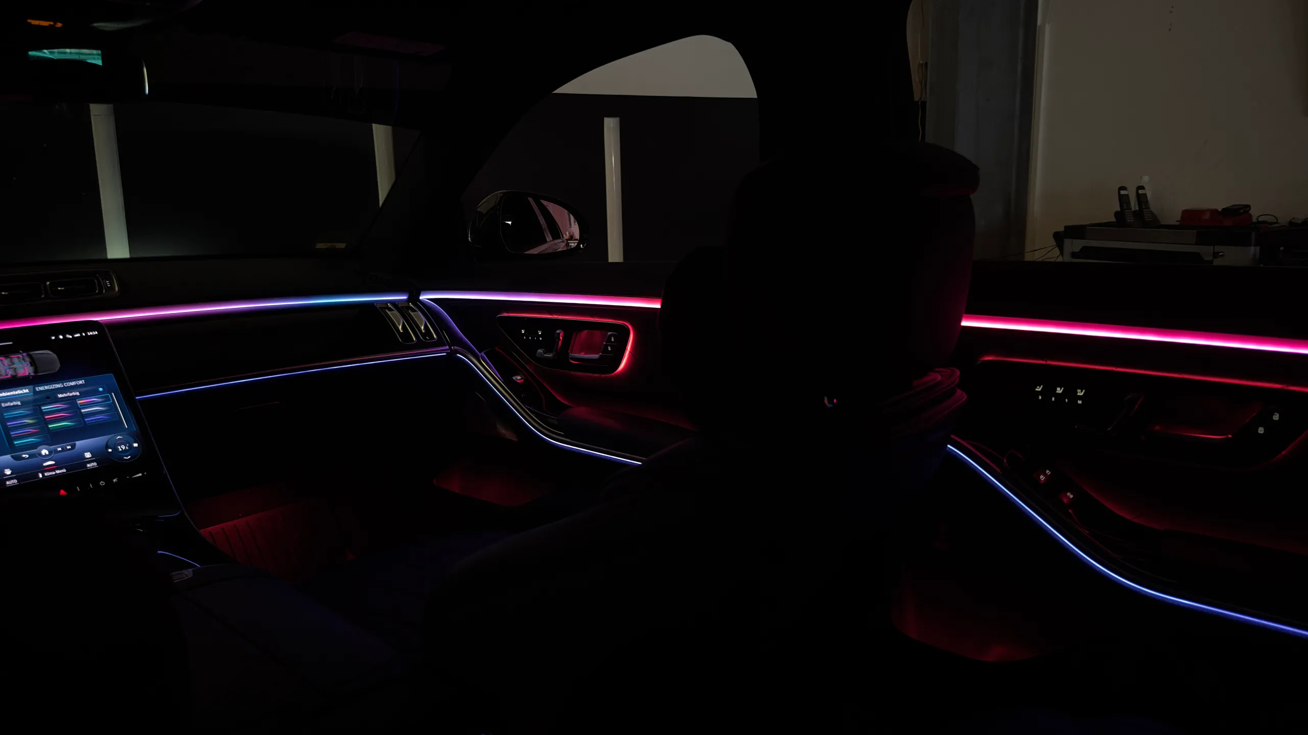 S-Klasse W223 Ambientebeleuchtung dynamische Effekte im Fußraum