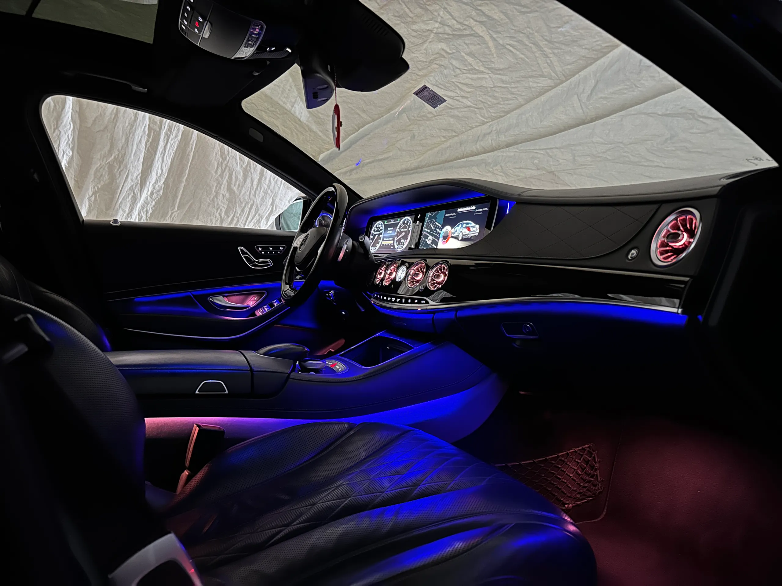 Mercedes S-Klasse W222 Ambientebeleuchtung Fondbereich mit Mittelkonsole