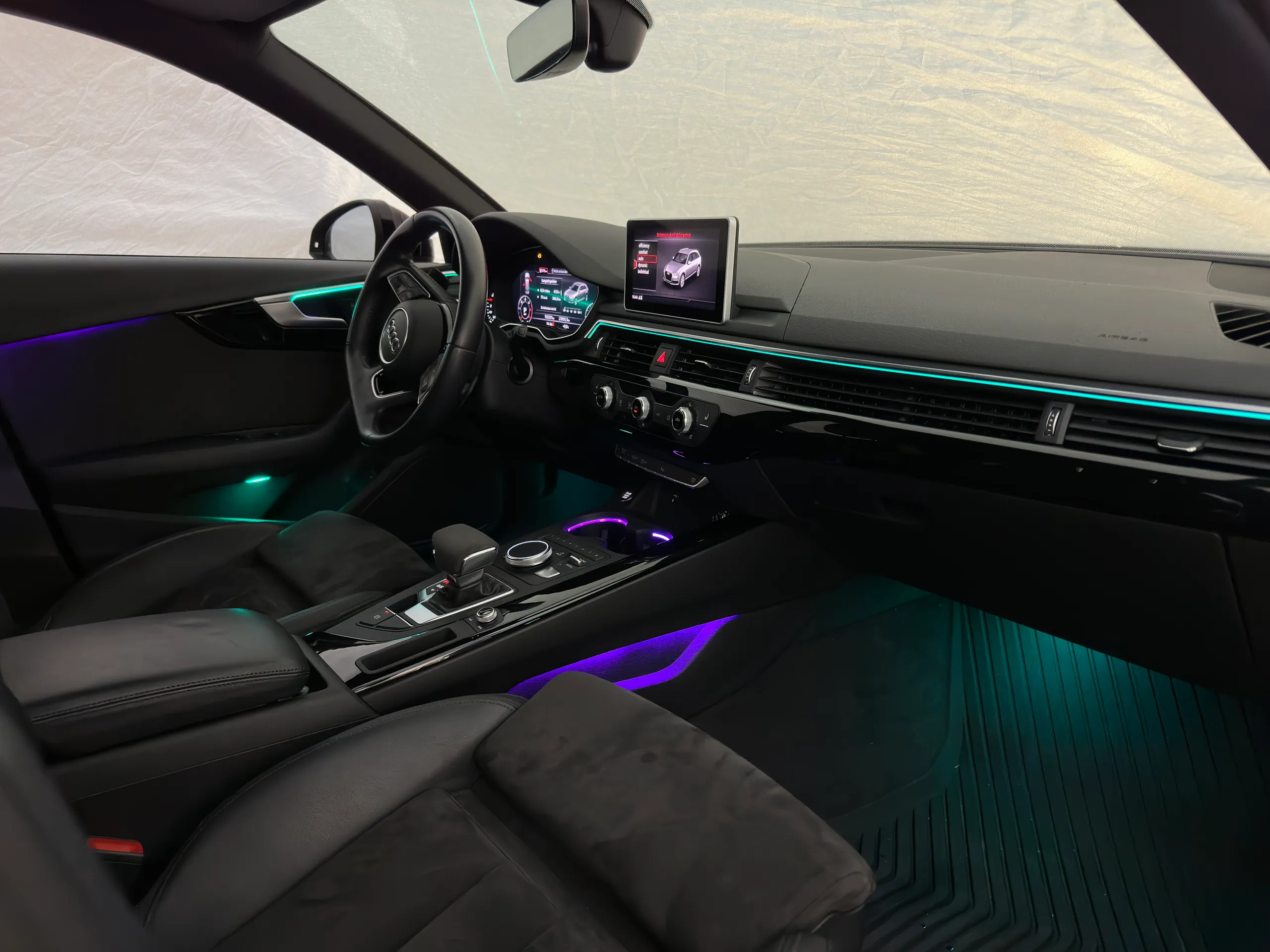 Audi A4 B9 Ambientebeleuchtung Multi-Zonen-Steuerung MMI Display