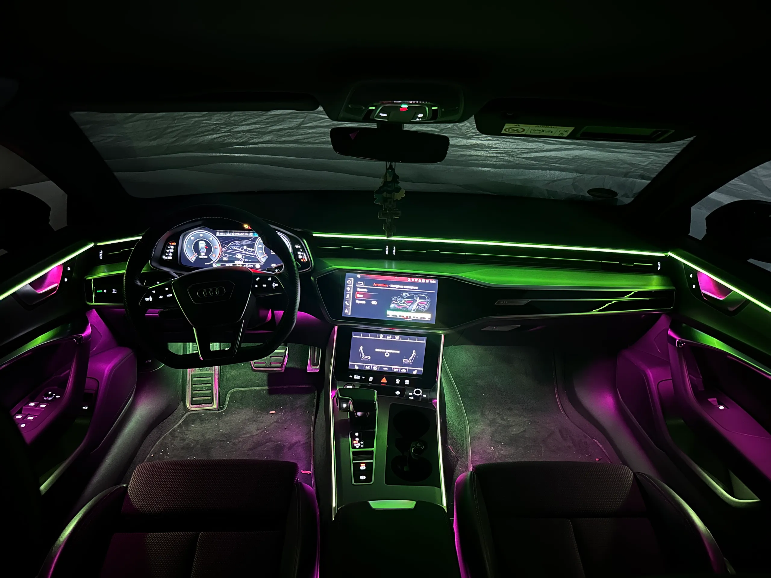 Detailaufnahme Türgriffbeleuchtung Audi A7 C8