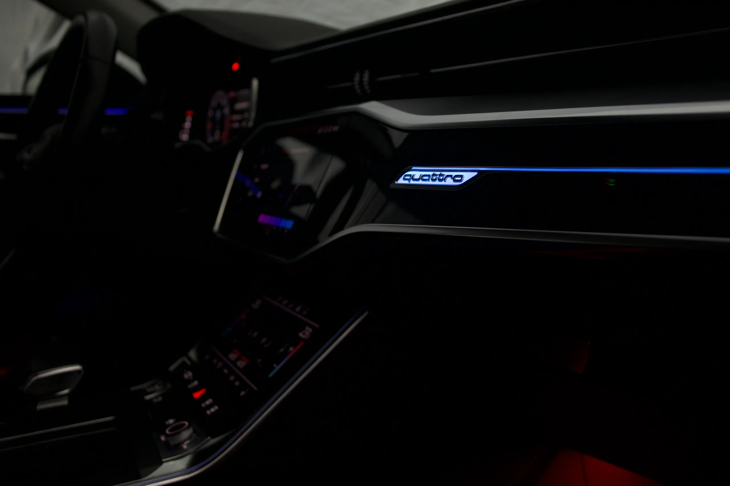 Audi A7 C8 Fondbereich mit Türpanelbeleuchtung