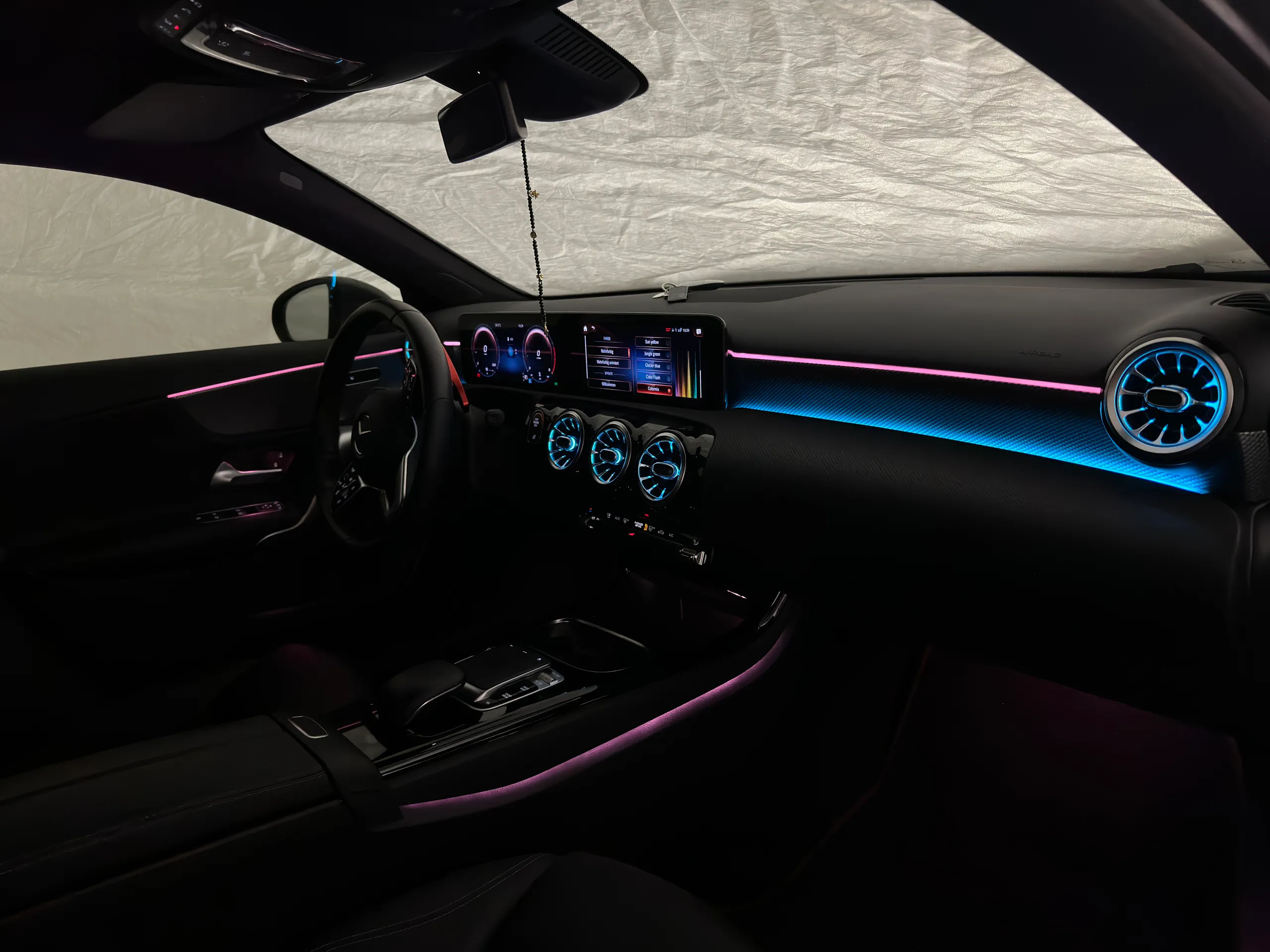 Mittelkonsolenbeleuchtung Mercedes A-Klasse W177 in Lila