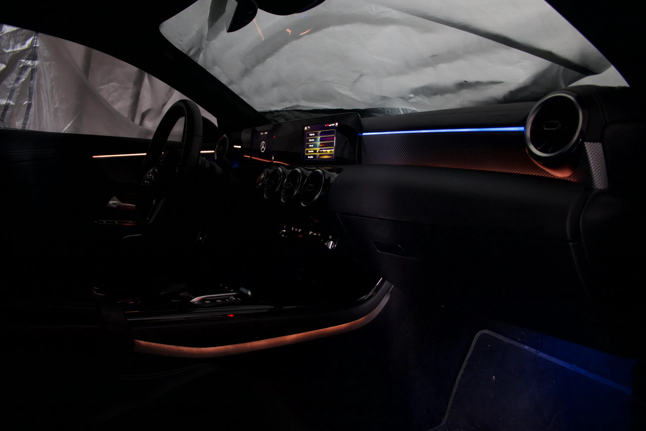 Fußraumbeleuchtung Mercedes W177 Fahrerfußraum mit LED Licht