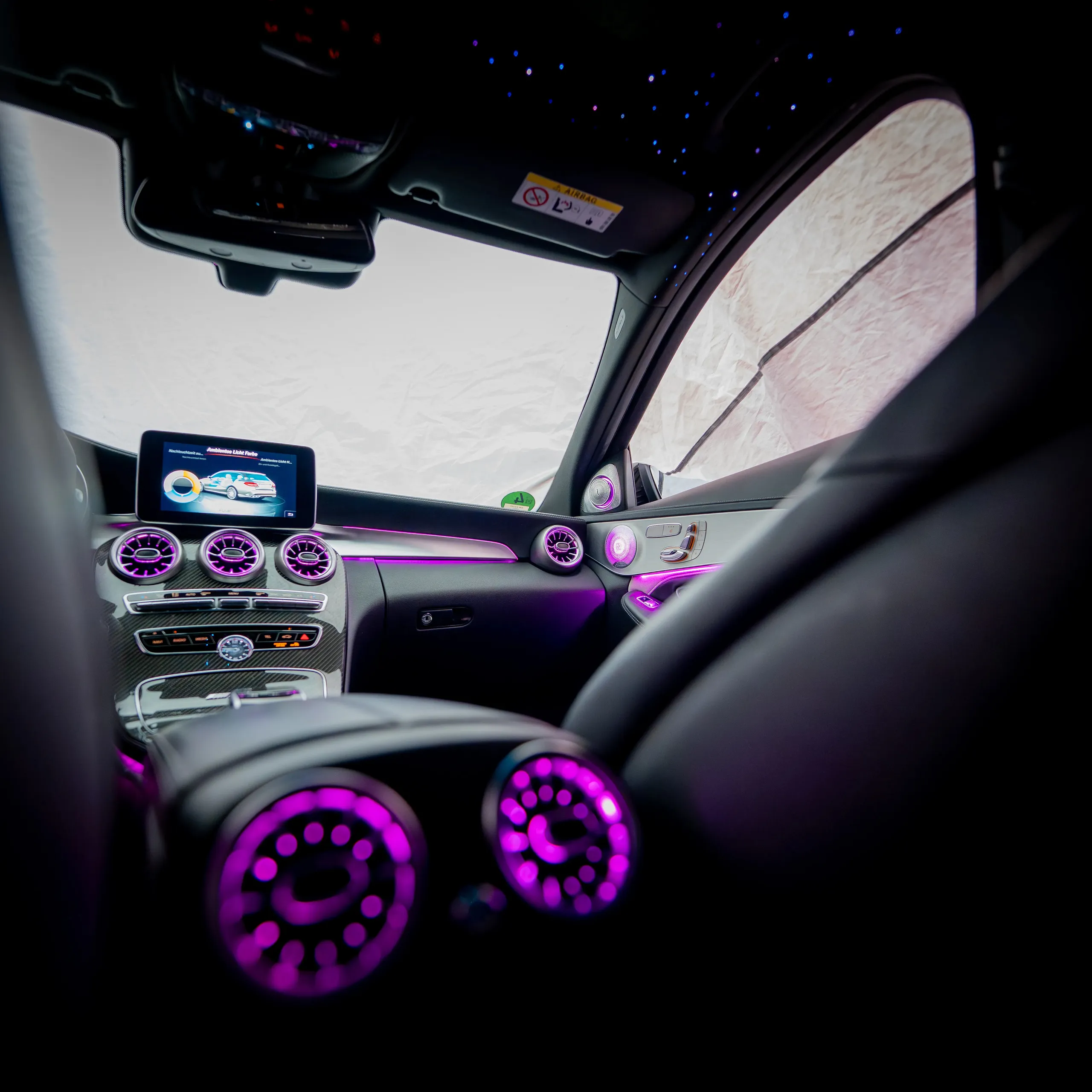 Ambientebeleuchtung Mercedes GLC X253 Cockpitansicht in Blau