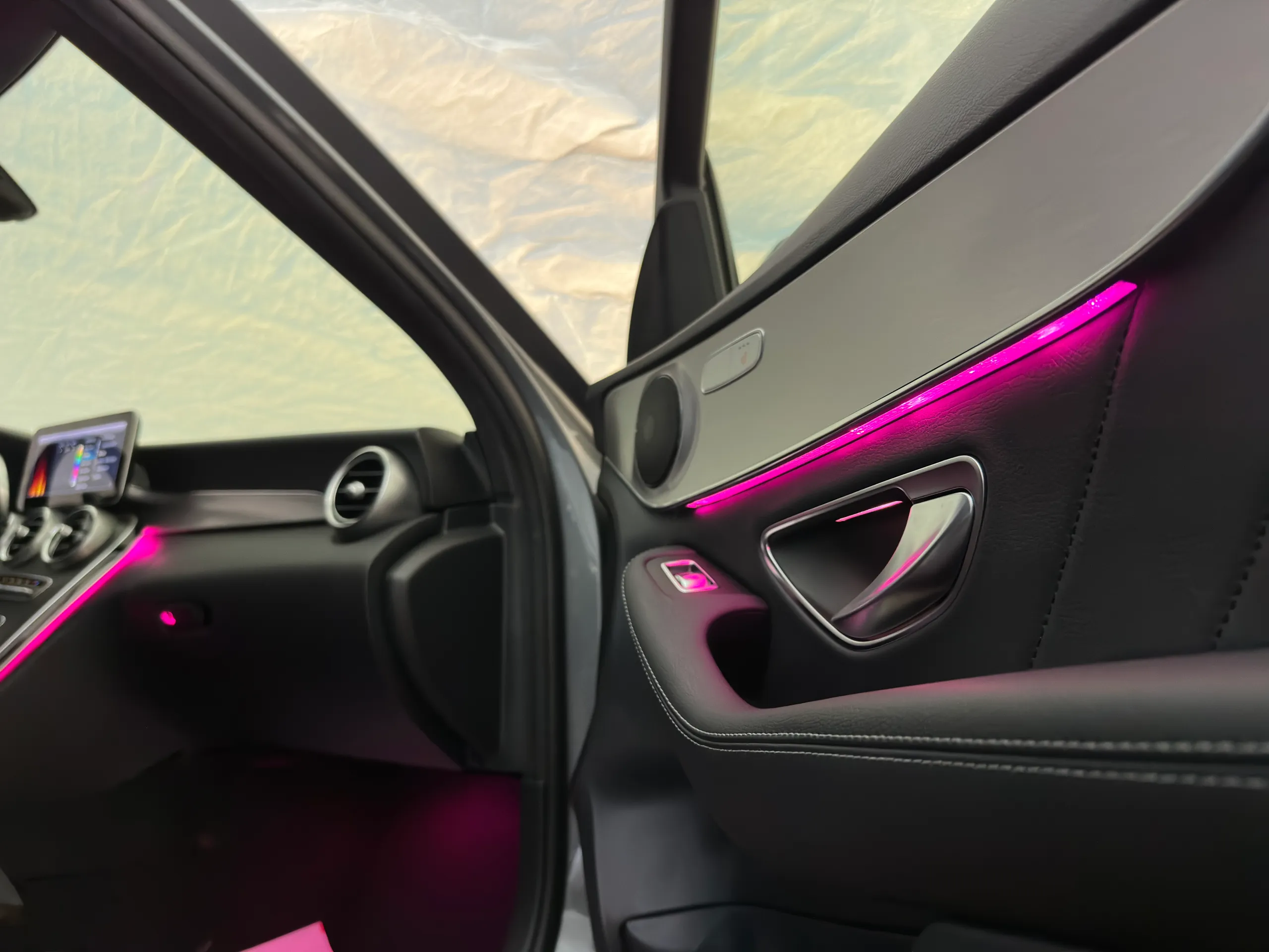 Mercedes W205 Ambientebeleuchtung Kombination Türen und Armaturbrett