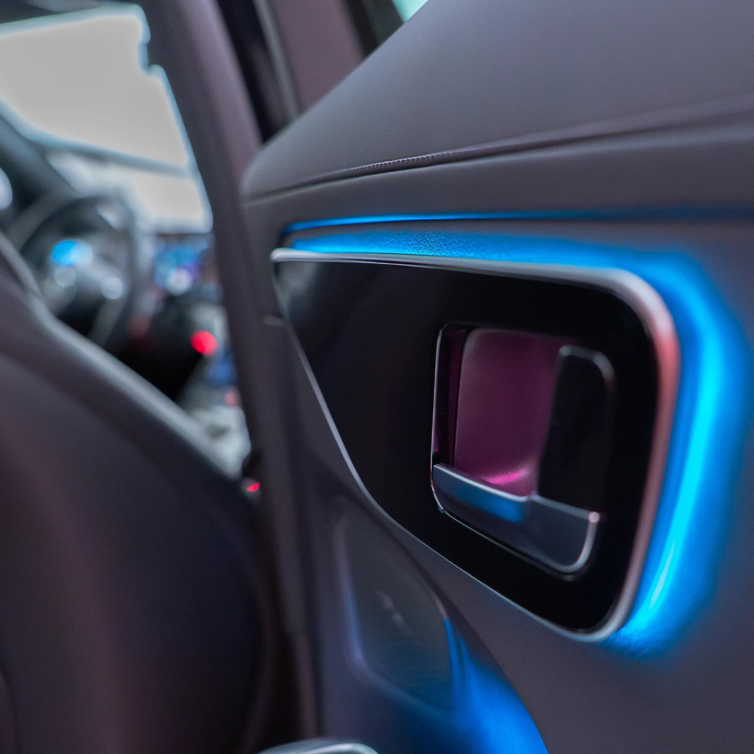 Mercedes W206 Interieur mit komplettem Ambientelichtpaket an Düsen und Armatur