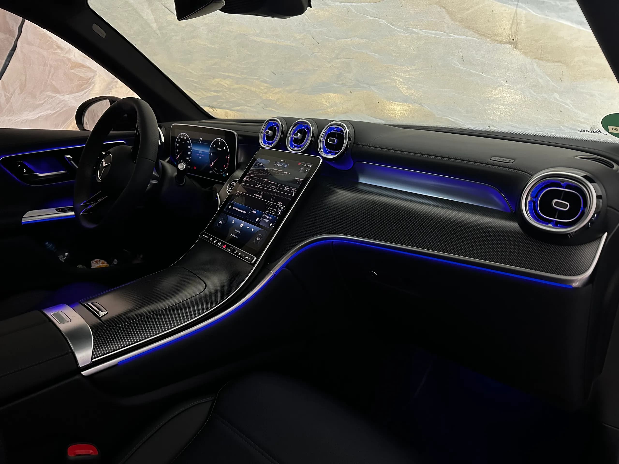 4D Hochtönerbeleuchtung im Mercedes W206 kombiniert mit Lüftungsdüsenlicht