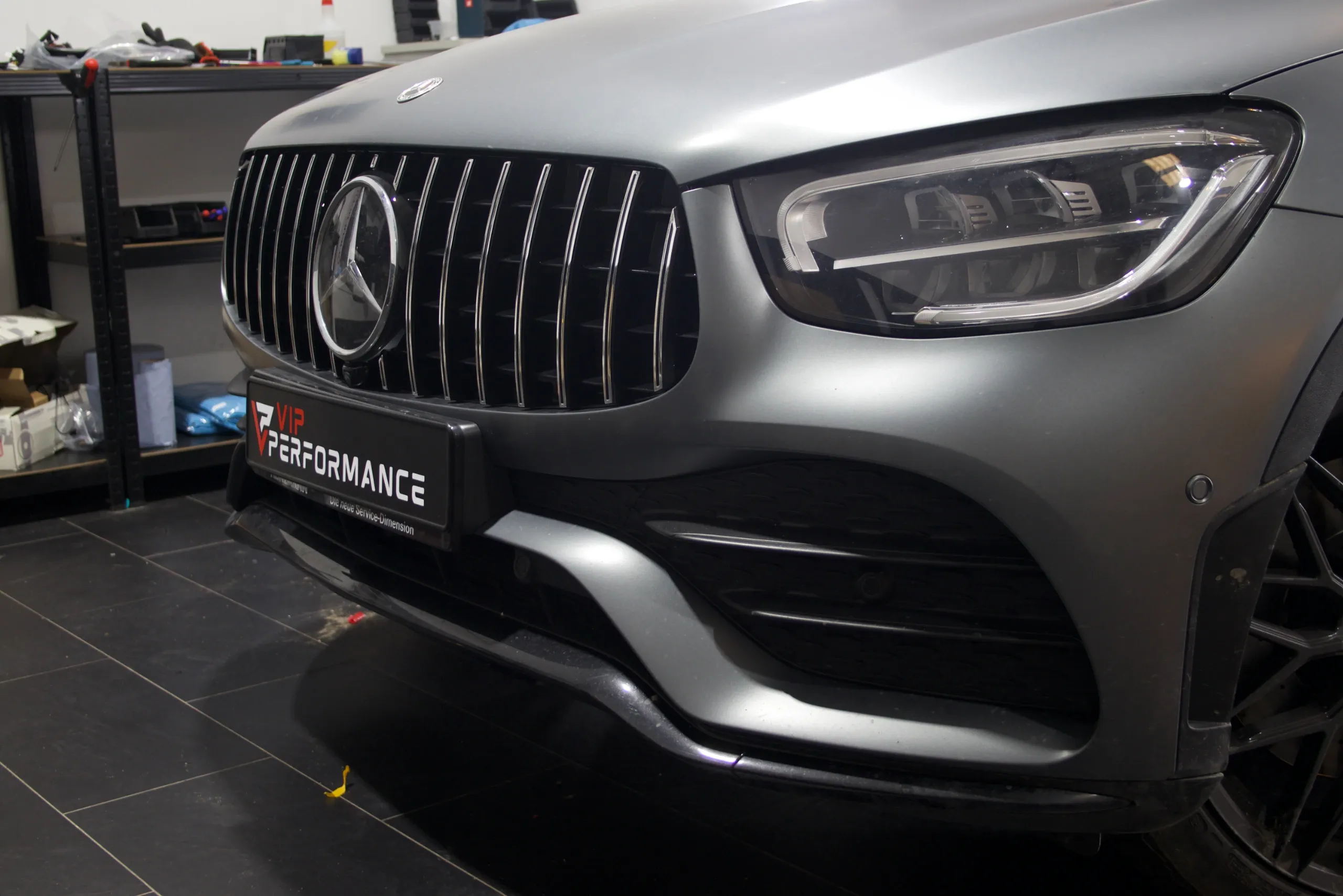 Mercedes GLC X253 Facelift mit Panamericana Grill Chrom-Schwarz Front